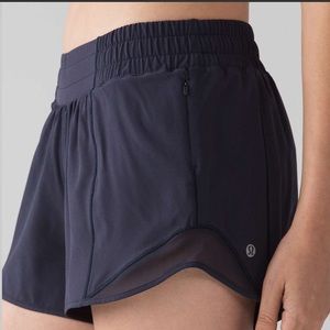 Lululemon Hotty Hot Shorts II *Long 4”